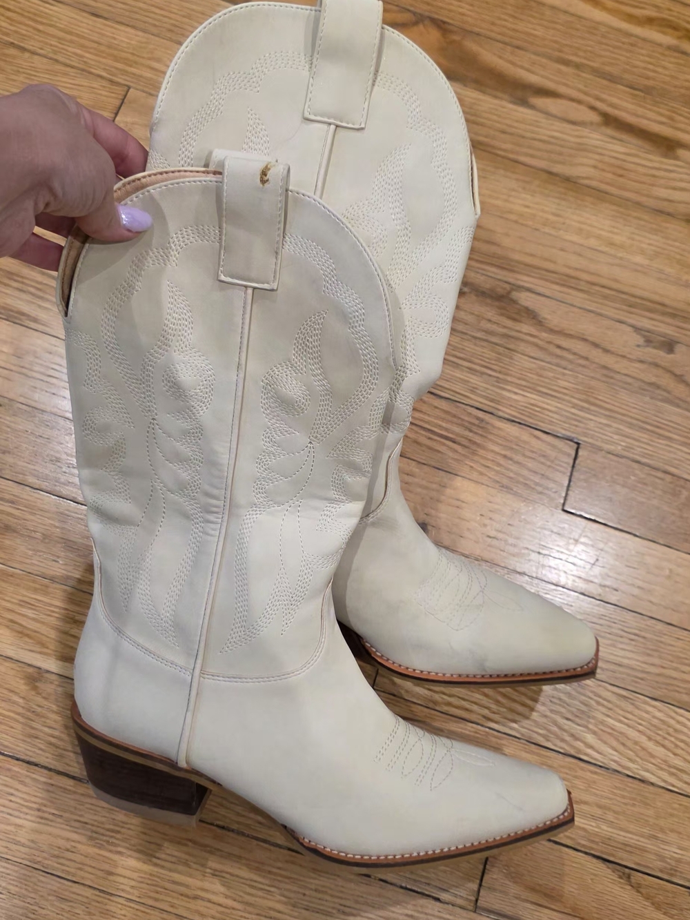 ARider Girl Cream Western Leather Boots - Slip-On Cowboy Style